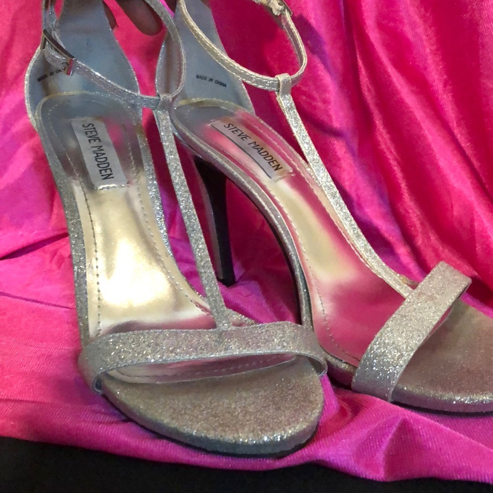 Steve Madden,  silver T-strap pumps w: 4 inch heel
